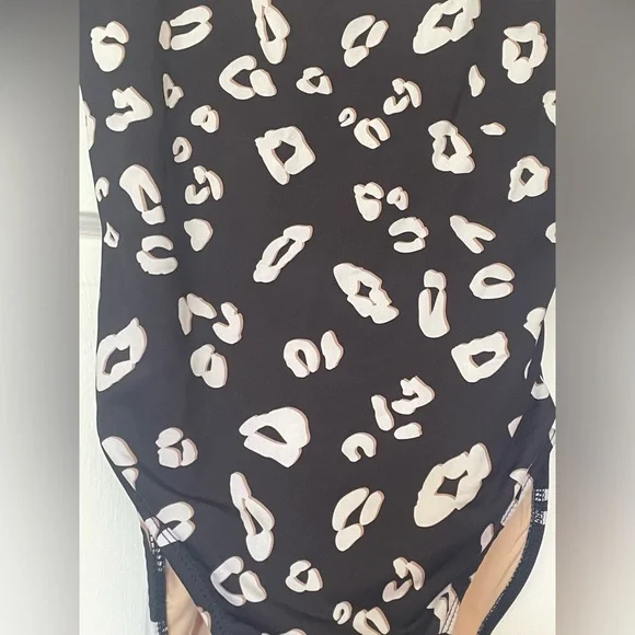 BNWT! ONZIE, High Leg One Piece, bathing suit, black, white & tan leopard print - Picture 6 of 12